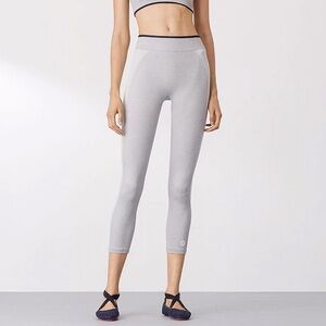 Tory Sport Light Gray Seamless Cropped Active Leggings with Embossed Logo